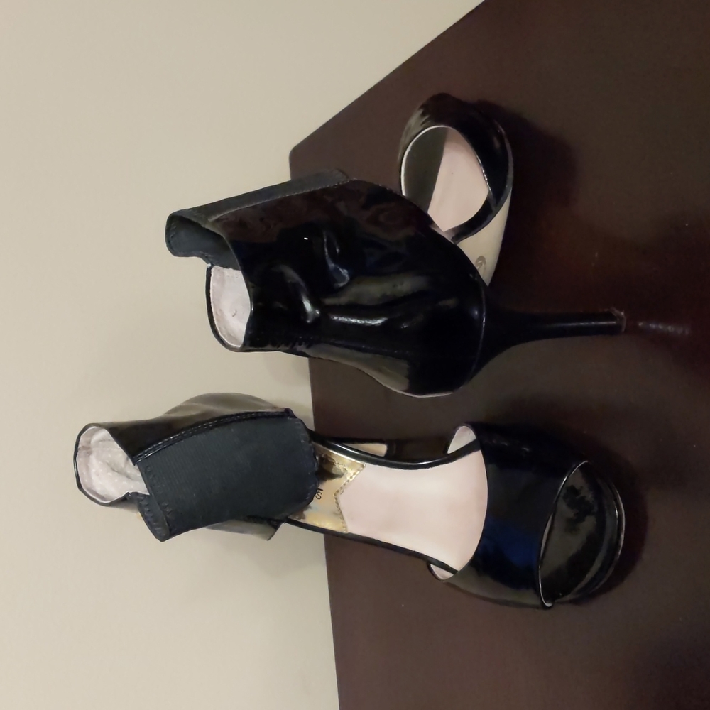 MK shoes black
